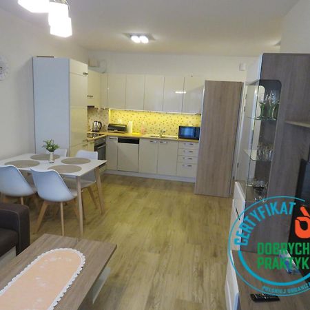 Apartamento Blizej Morza U Jacka Z Garazem Kołobrzeg Exterior foto